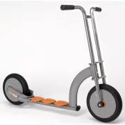 Alutrike prémium roller, pneumatikus (sűrített levegővel működő) kerékgumikkal. Alutrike prémium roller, pneumatikus (sűrített levegővel működő) kerékgumikkal.