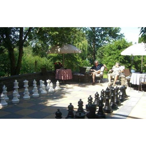Capetan® Aveo | Kültéri óriás kerti sakk készlet (64-43 cm méretű időjárás álló műanyag bábúkkal)