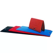 Tornaszőnyeg textil bevonatos/ kék vagy piros antibakteriális felülettel ,pille könnyű, összehajtható, hordfüllel 140x60x1 cm