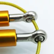 Alumínium nyeles 360 fokban forgó pvc bevonatos fémkábeles ugrálókötél  300 cm