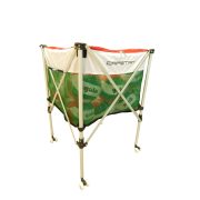 TacticSport | Labdatartó kocsi (nemzeti színű, összecsukható, gördíthető, lezárható zipzaras tetővelÖ TacticSport | Labdatartó kocsi (nemzeti színű, összecsukható, gördíthető, lezárható zipzaras tetővelÖ